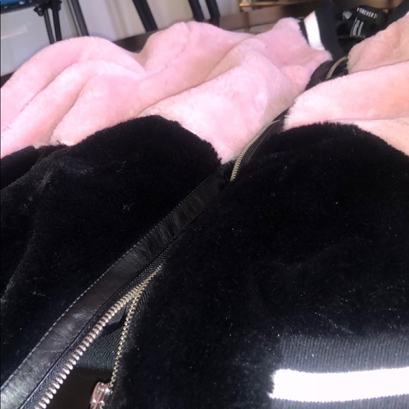 Fur Bomber Jacket ( Forever 21 ) - Picture 3 of 8